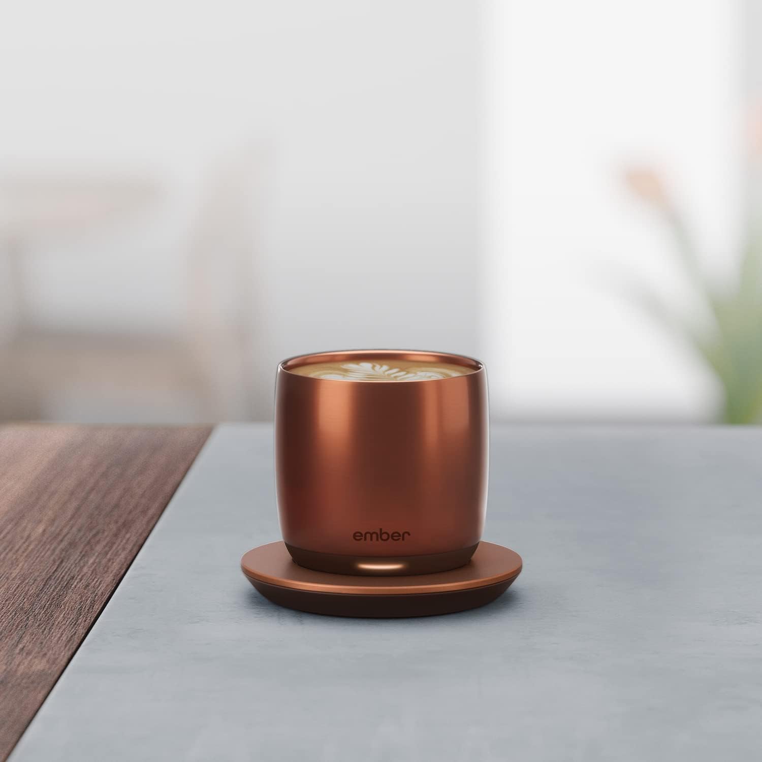 Tasse intelligente Ember 178 ml - Contrôle de température LED, rechargeable, cuivre, 1,5 h d'autonomie – Image 2