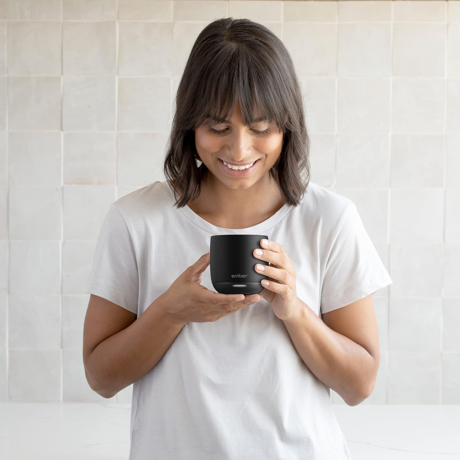 Tasse Intelligente Ember 178 ML avec Affichage LED, Contrôle Température via App, Autonomie 1,5 h, Noir – Image 6