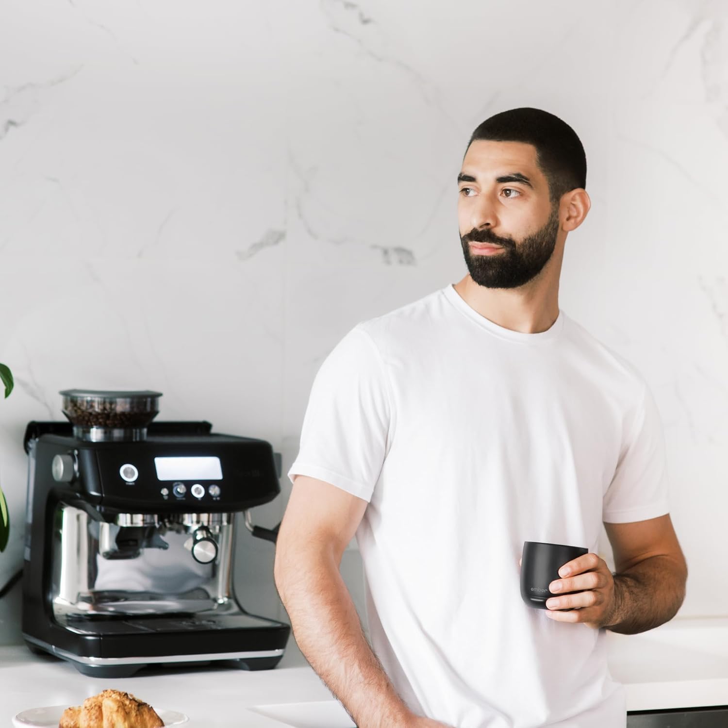 Tasse Intelligente Ember 178 ML avec Affichage LED, Contrôle Température via App, Autonomie 1,5 h, Noir – Image 5