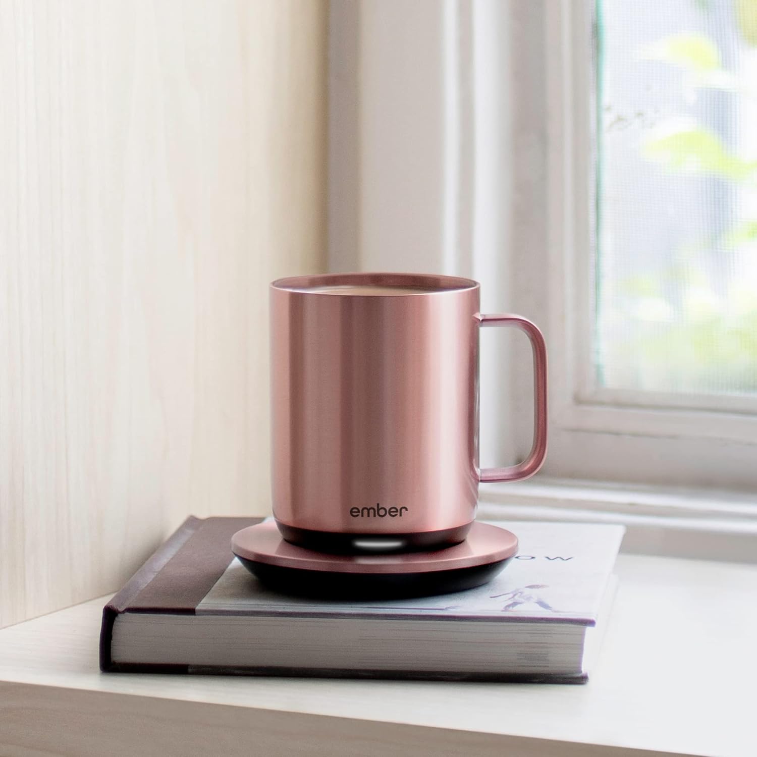 Tasse intelligente Ember 295 ml, contrôle température LED, autonomie 1,5 h, rose doré. – Image 2